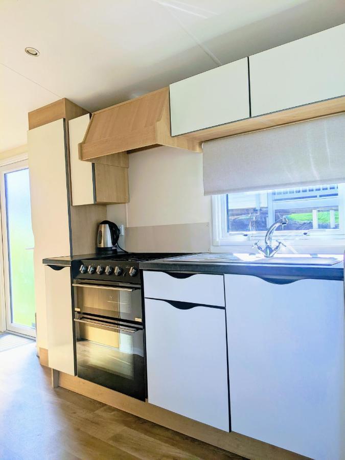 4 Berth Couples And Family Caravan In Beautiful Newquay Bay Resort מראה חיצוני תמונה