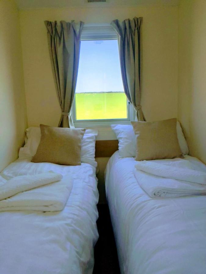 4 Berth Couples And Family Caravan In Beautiful Newquay Bay Resort מראה חיצוני תמונה