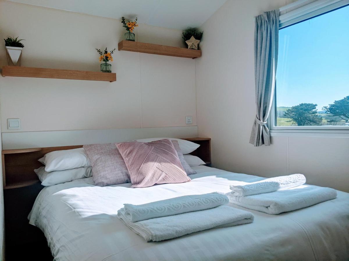 4 Berth Couples And Family Caravan In Beautiful Newquay Bay Resort מראה חיצוני תמונה